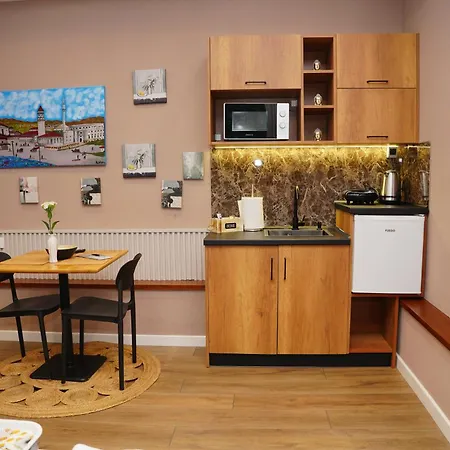 Cherry Apartment