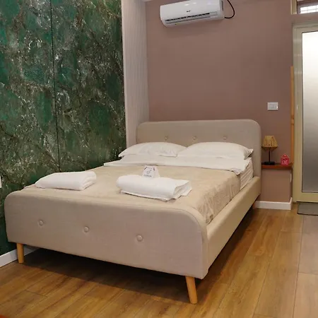 Cherry Apartment *