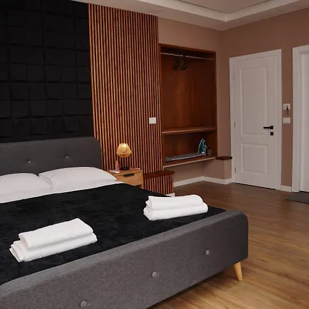 Cherry Apartment *