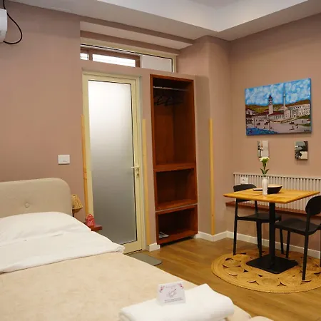 Cherry Apartament Tirana